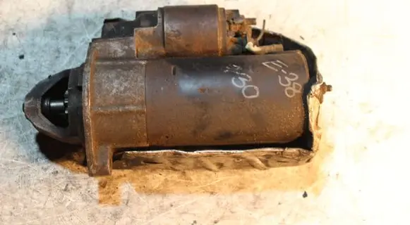 BMW 7 E38 Starter motor 7787354
