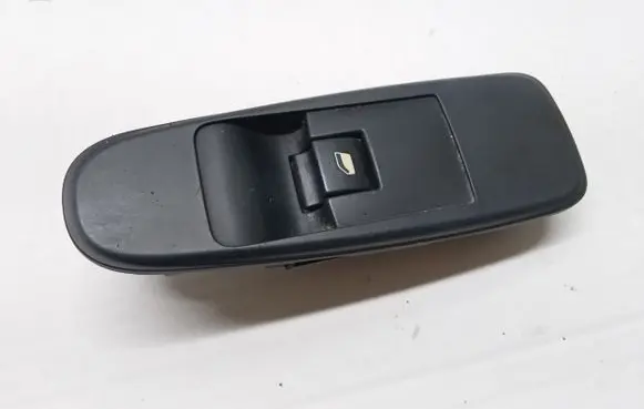 Citroen C4 Grand Picasso Quarter vent window switch 96590662XT