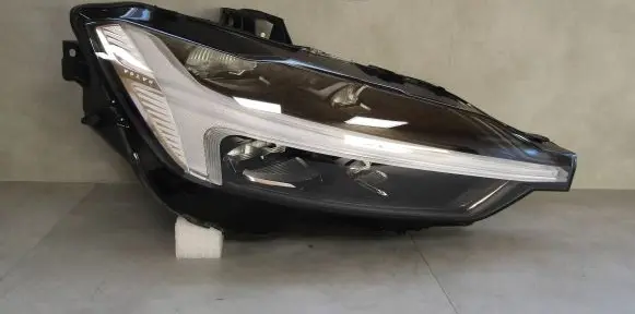 Volvo XC60 Headlight/headlamp 32396576 124301088602