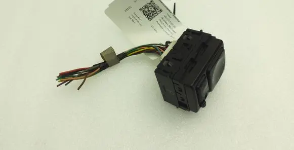 Nissan Juke I F15 Wing mirror switch 5726K1