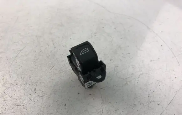 Volvo V50 Electric window control switch 30773214