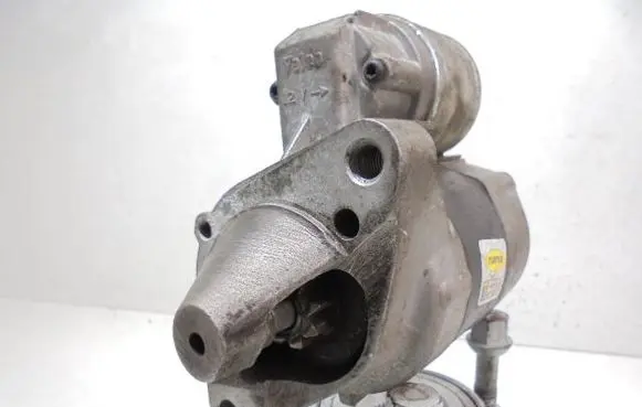 Renault Twingo I Starter motor 7701499651