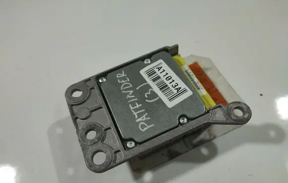 Nissan Pathfinder R51 Airbag control unit/module 98820EA510