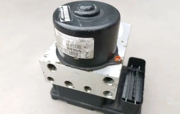 Volvo S80 ABS Pump 30643982 P30643979 5WK84034
