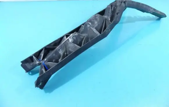 Headlight/headlamp mounting bracket