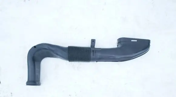 Mercedes-Benz E W212 Air intake duct part A6510903437 0112351A