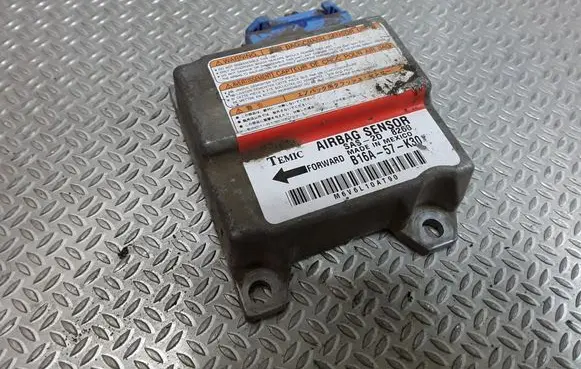 Mazda 323 F Airbag control unit/module B16A57K30