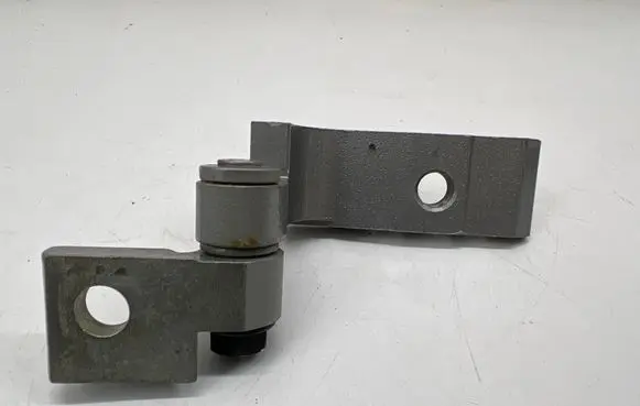 Mini Clubman F54 Rear door lower hinge