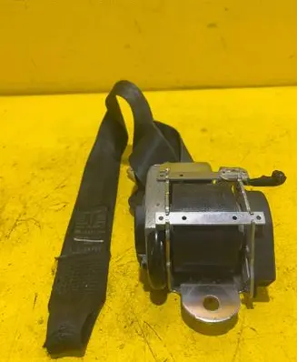 Volkswagen Polo IV 9N3 Front seatbelt 6Q3857705L