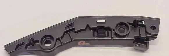 Front bumper mounting bracket