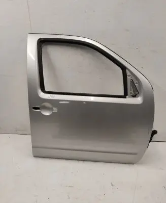 Nissan Navara D40 Front door