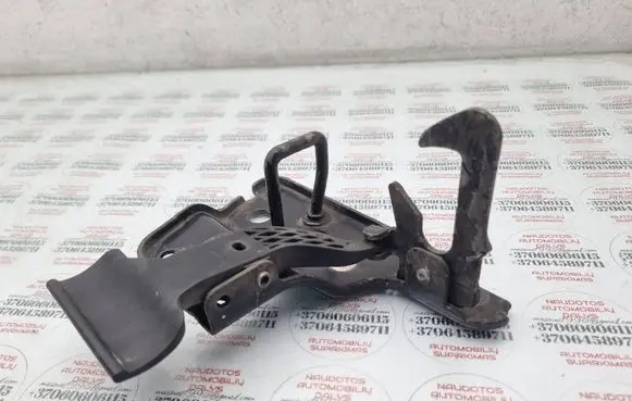 Audi A6 S6 C6 4F Engine bonnet/hood lock/catch 4F0823480A