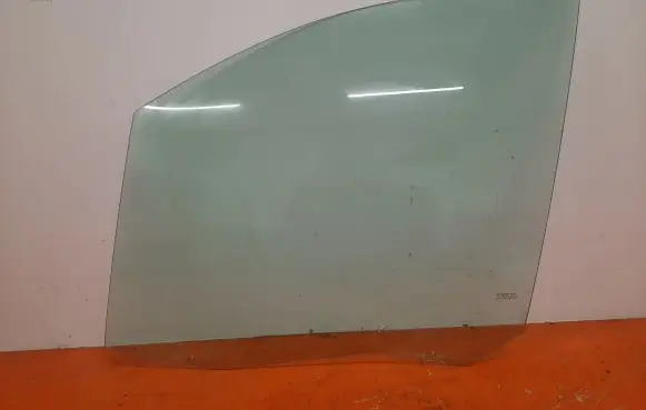 Peugeot 807 Front door window glass four-door 43R-000929