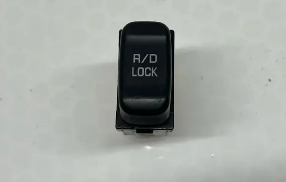 Mitsubishi Pajero Other switches/knobs/shifts 8606A012