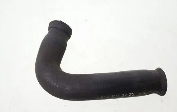 Mercedes-Benz Vito Viano W639 Engine coolant pipe/hose A6398322723