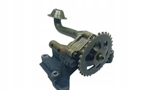 Volkswagen Golf IV Oil pump 06A115105