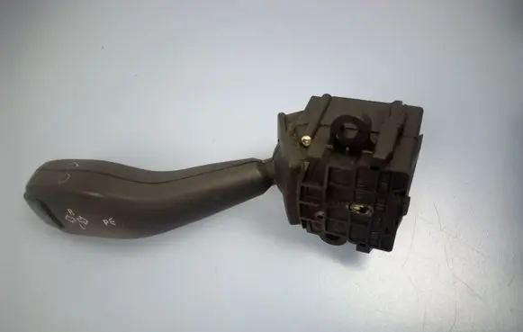 BMW 3 E46 Indicator stalk 8363668M 0110401025