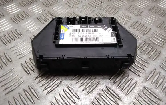 Mercedes-Benz S W220 Door control unit/module 2208216879 03463098
