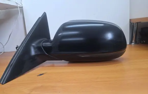 Audi A4 S4 B8 8K Front door electric wing mirror