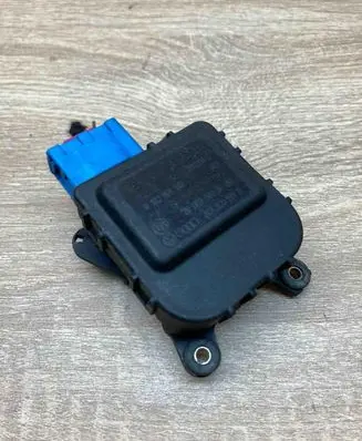 Skoda Superb B5 (3U) Air flap motor/actuator 8D1820511B 0132801149 WITHPLUG