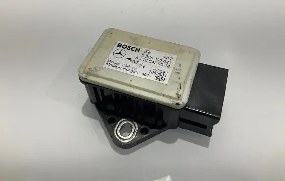 Mercedes-Benz E W211 ESP acceleration yaw rate sensor A2165420018 0265005623 707093