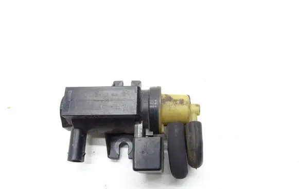 Mercedes-Benz A W176 Valve vacuum A0081535428