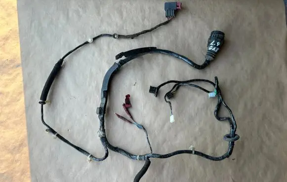 Opel Astra G Front door wiring loom 90559673