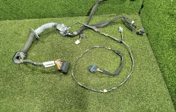 Renault Master III Front door wiring loom 8200778254 CE0254258 0254258R