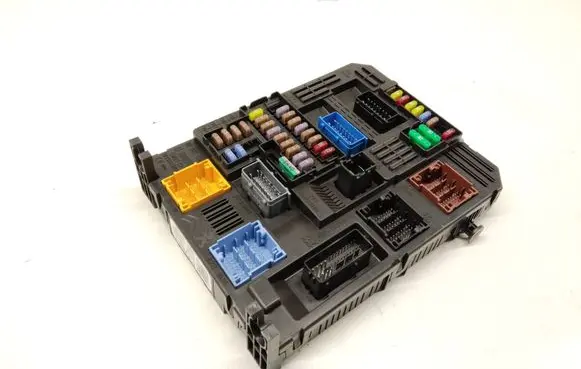 Opel Grandland X Fuse box set 9832880680 3522045643 28719719