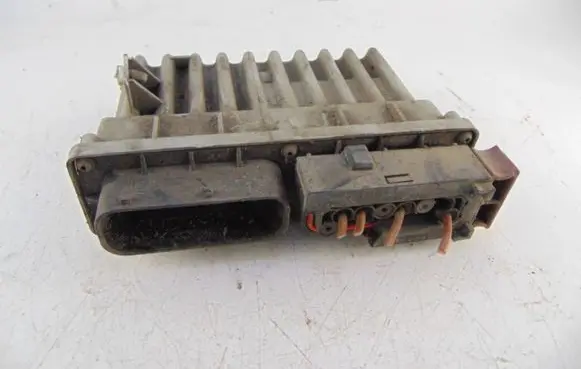 Opel Astra F Fan control module 