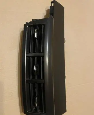 Toyota Prius+ (ZVW40) Dash center air vent grill