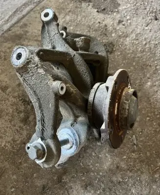 Citroen C5 Rear wheel hub spindle/knuckle 