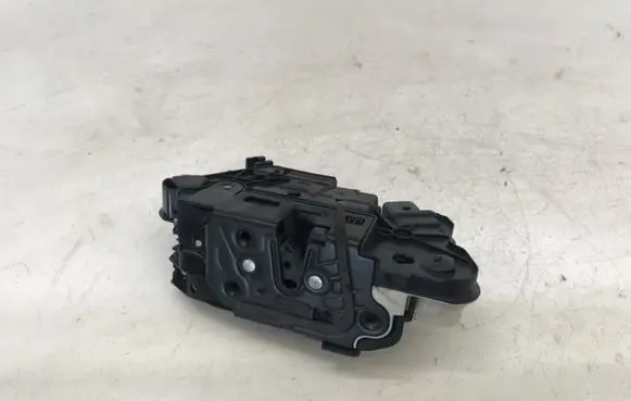 Skoda Citigo Front door lock 1S2837016B