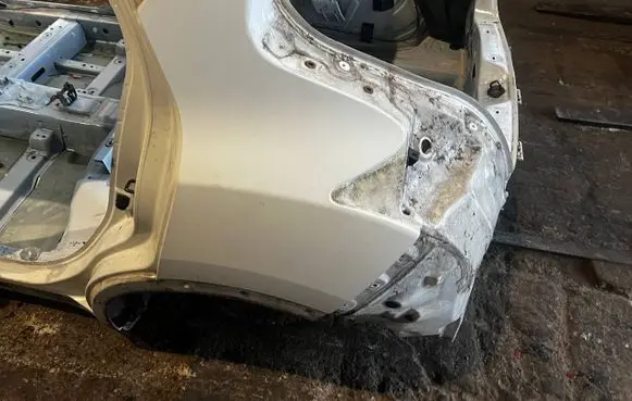Nissan Juke I F15 Rear arch 