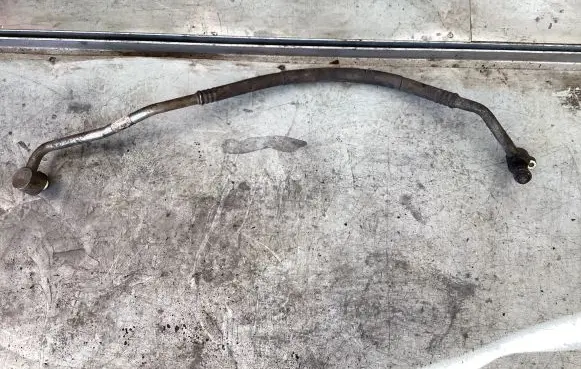 Volvo XC90 Power steering hose/pipe/line St3339