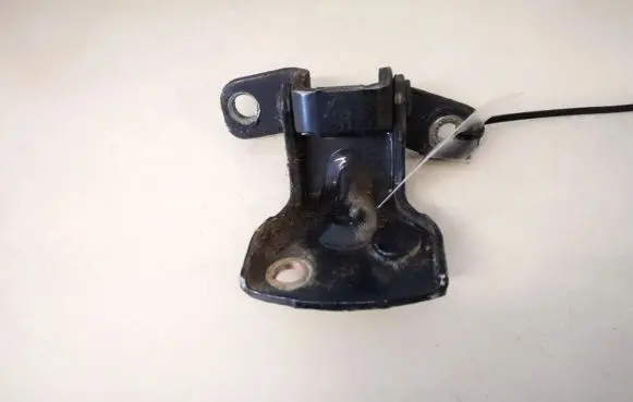 Mazda Xedos 9 Front door upper hinge