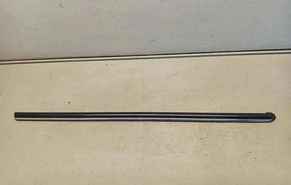 Mercedes-Benz CLK A209 C209 Windshield trim 