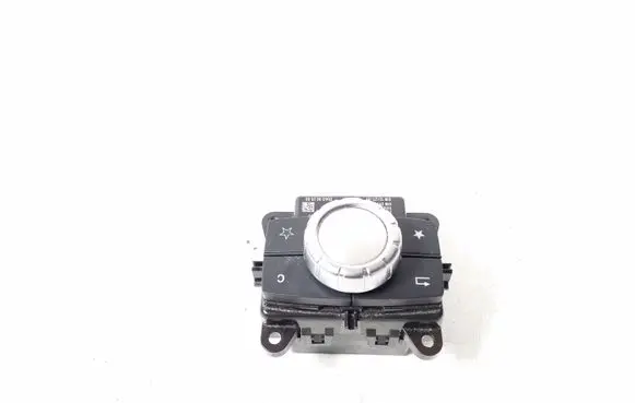 Multifunctional control switch/knob
