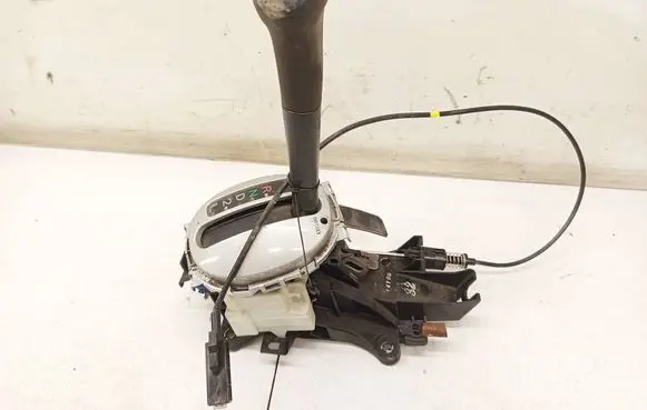 Toyota Yaris Gear shifter/selector