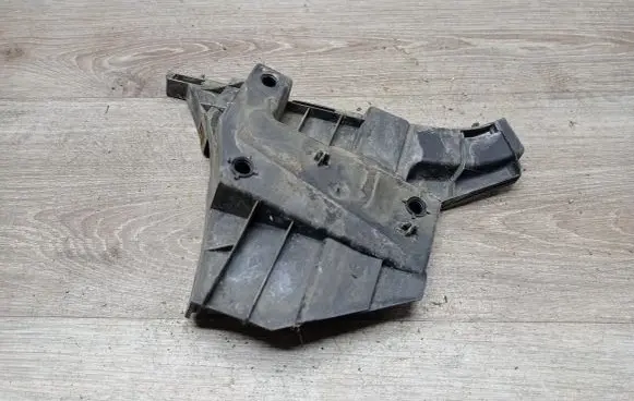 Volvo S80 Front bumper mounting bracket 30796422