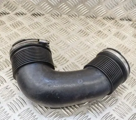 Audi Q7 4M Air intake duct part 059129616B