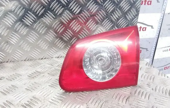 Volkswagen PASSAT B6 Tailgate rear/tail lights 3C9945094