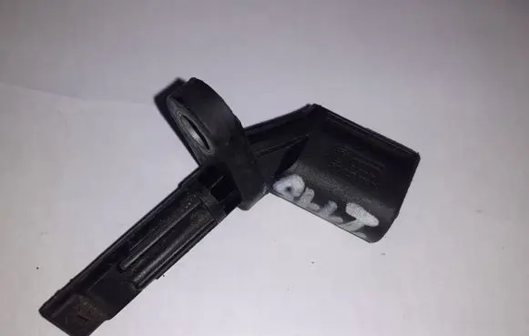 Audi A6 S6 C6 4F ABS brake wheel speed sensor 0265007927
