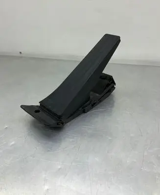 BMW 5 F10 F11 Accelerator throttle pedal 6858574