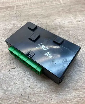 Volvo S40, V40 Alarm control unit/module 30889927 MB2323008471