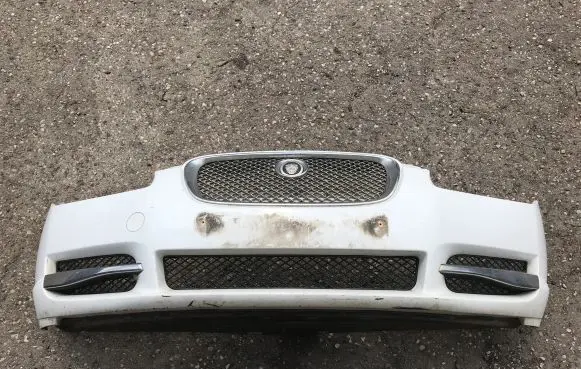 Jaguar XF X250 Front bumper 8X238A100AE 8X238B271AC