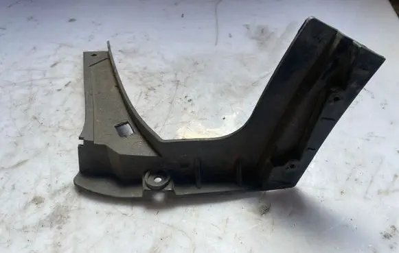 Audi A7 S7 4G Front bumper mounting bracket 4G8807084