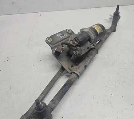 Front wiper linkage and motor