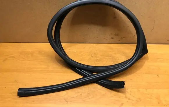 Hyundai i30 Rear door rubber seal (on body) 