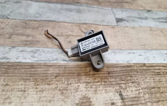 Chrysler Grand Voyager V Airbag deployment crash/impact sensor A2048210651 2048210651